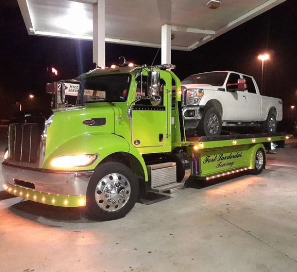Light Duty Towing in Tamarac, FL